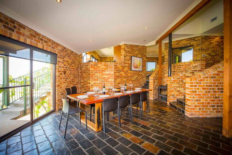 Aquila - Accommodation Adelaide 2