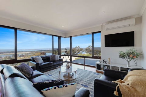 Arrawong - Accommodation Adelaide 0