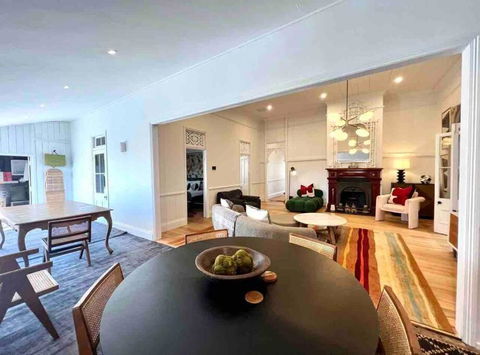 Artists Residence - Accommodation Adelaide 3
