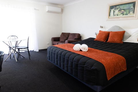 Aston Hill Motor Lodge - Accommodation Adelaide 4
