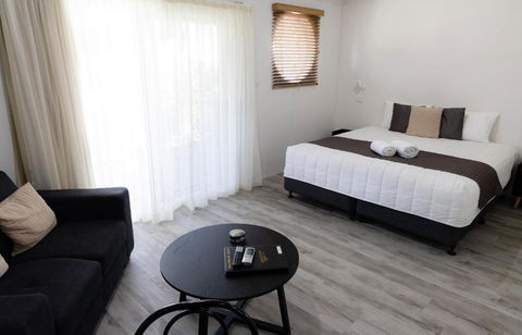 Aston Hill Motor Lodge - Accommodation Adelaide 3