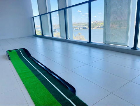 Astonishing Waterview Condo With Pool, Parking - Accommodation Adelaide 4