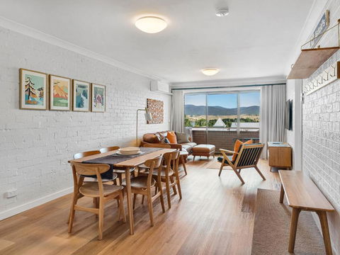 Astrids At Central Park - 2BR L Lake & Mountain Views L Central Location L WiFi - Accommodation Adelaide 0