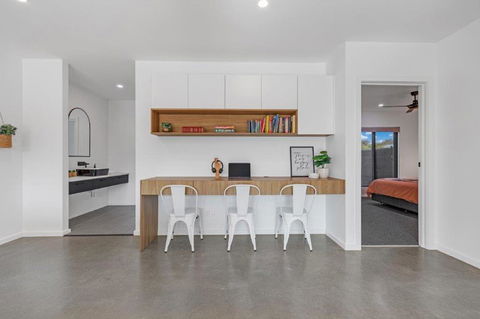 At Winbi- Echuca Holiday Homes - Accommodation Adelaide 3