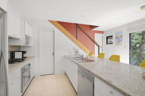 Avoca Beach Living - Accommodation Adelaide 4
