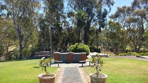 Avoca Cottages VICTORIA - Accommodation Adelaide 0
