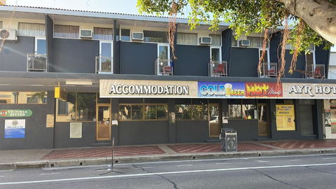 Ayr Hotel - Accommodation Adelaide 0