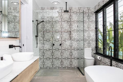 Azure Port Douglas - Luxurious & Modern - Accommodation Adelaide 4