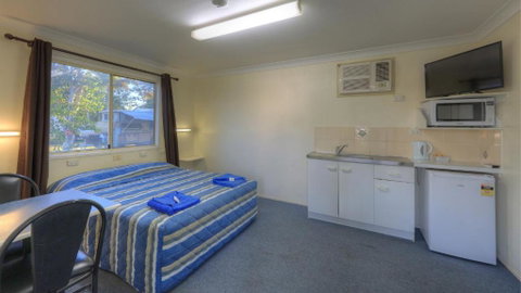 Barcaldine Caravan Park - Accommodation Adelaide 1