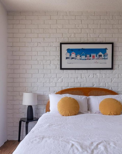 BAY PROPERTIES . Beach Street - Accommodation Adelaide 1