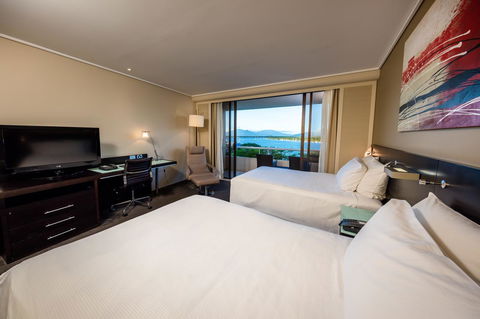 Hilton Cairns - Accommodation Adelaide 6