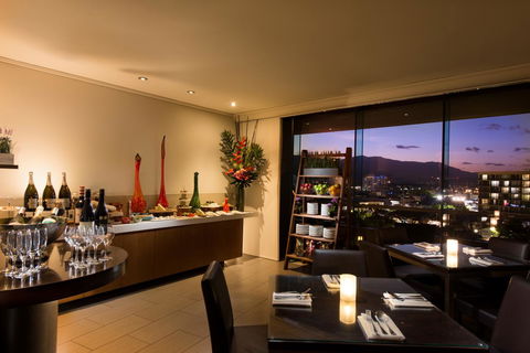 Hilton Cairns - Accommodation Adelaide 35