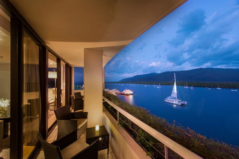 Hilton Cairns - Accommodation Adelaide 20