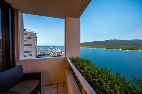 Hilton Cairns - Accommodation Adelaide 30