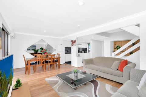 Fountain View Estate - We Accommodate - Accommodation Adelaide 8