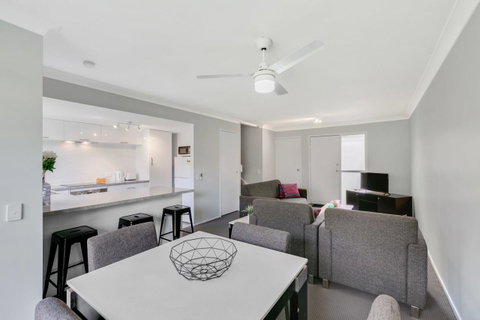 Fountain View Estate - We Accommodate - Accommodation Adelaide 15