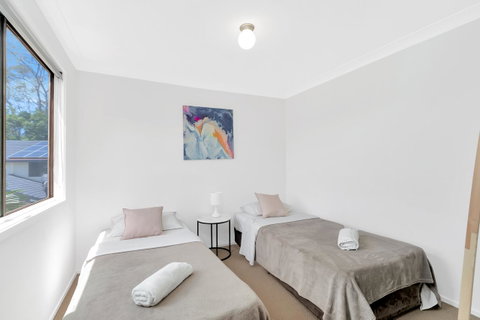 Fountain View Estate - We Accommodate - Accommodation Adelaide 3