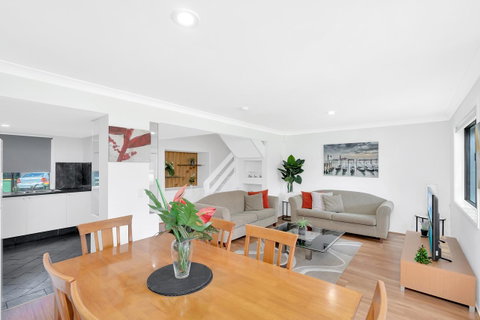 Fountain View Estate - We Accommodate - Accommodation Adelaide 6