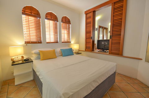 Martinique On Macrossan - Accommodation Adelaide 6