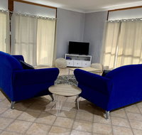 Bees Place - 3 bedroom home on 10 acres of land with distant ocean views - Accommodation Adelaide