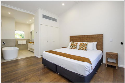 Reflections Emerald Villa 1 - Accommodation Adelaide 4