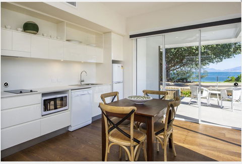 Reflections Emerald Villa 1 - Accommodation Adelaide 8