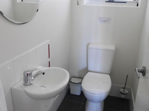 A AAA C-SHACK - Accommodation Adelaide 16