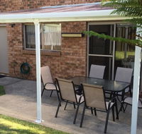 'Lighthouse Palms' - Accommodation Adelaide