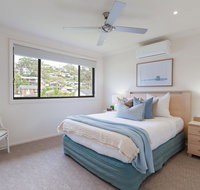 'Sandy Point Haven' 21a Sandy Point Rd - Stylish Haven with WIFI Air conditioning  Water views - Accommodation Adelaide