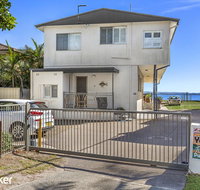'Yacaaba' Beautiful Waterfront Location - Accommodation Adelaide