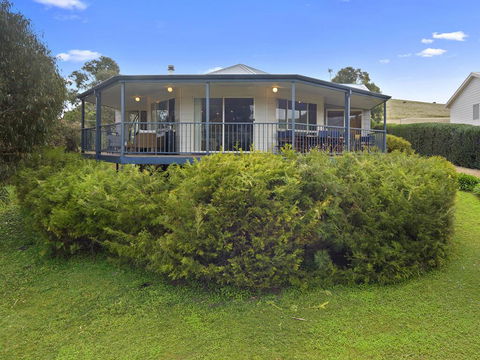 1 Bennett Court - Accommodation Adelaide 0