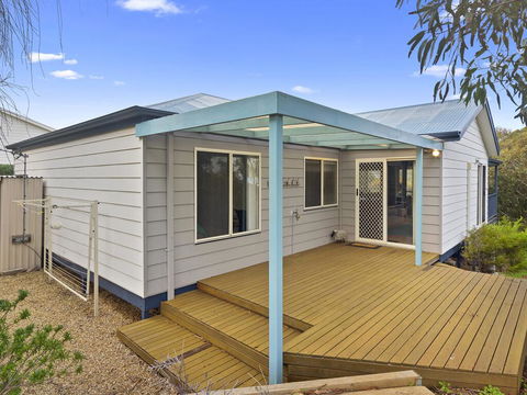 1 Bennett Court - Accommodation Adelaide 1