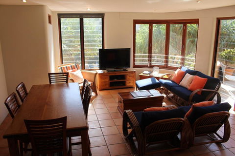 1/9 Marine Parade, Wategos Beach - Beachbound - Accommodation Adelaide 2