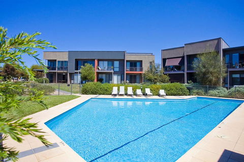 13 Shore Place - Accommodation Adelaide 1