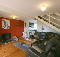 14 Cobbon Crescent Jindabyne - Accommodation Adelaide