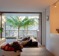 2 Bedroom Apt in Potts Point with Parking - Accommodation Adelaide