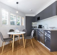 2 BEDROOM BRAND NEW APT // MOMENTS FROM RNSH - Accommodation Adelaide
