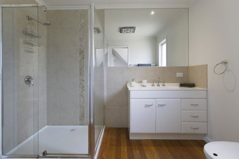 2 Marma Retreat With Jacuzzi, Heated Pool, Pet Friendly, Foxtel - Accommodation Adelaide 2