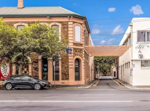 CBD Premium Location Studio - Accommodation Adelaide 0