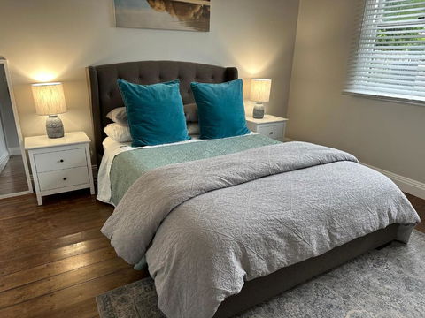 Daisy Cottage On Duke 2BR - Accommodation Adelaide 0
