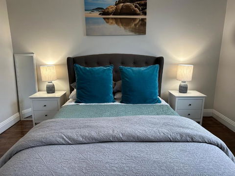 Daisy Cottage On Duke 2BR - Accommodation Adelaide 1