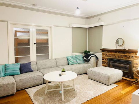 D115 Exquisite Natural Stay - Accommodation Adelaide 3