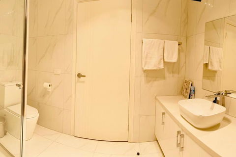 D121 Fabulous Marsh Stay - Accommodation Adelaide 2