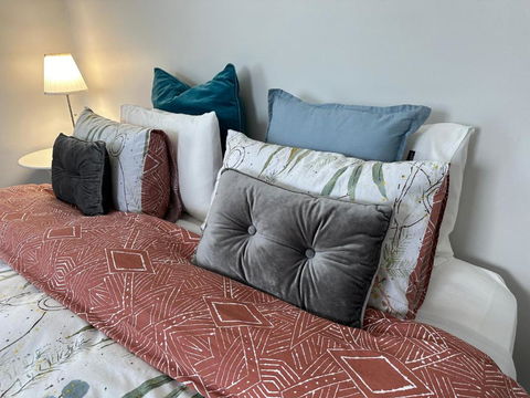 Daisy Cottage On Duke 3BR - Accommodation Adelaide 2