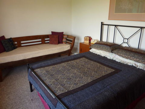 31 Elizabeth Crescent - Accommodation Adelaide 1