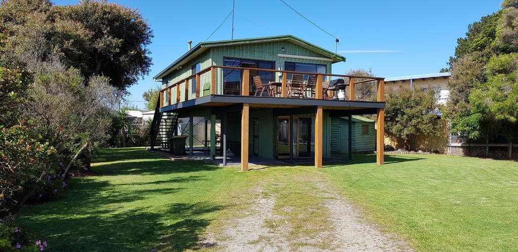 Lang Lang East ACT Accommodation Adelaide