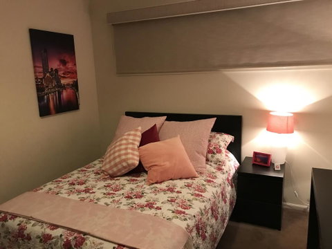 5 Star Room With Own Bathroom - Singles, Couples, Families Or Executives - Accommodation Adelaide 0