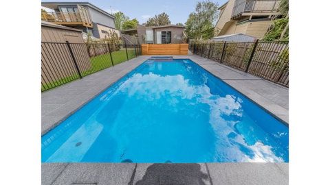 52 ON BAYVIEW - PET FRIENDLY (OUTSIDE ONLY) - Accommodation Adelaide 2