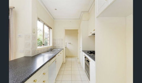 6 CAN STAY, CENTRAL GLEN WAVERLEY - Accommodation Adelaide 2