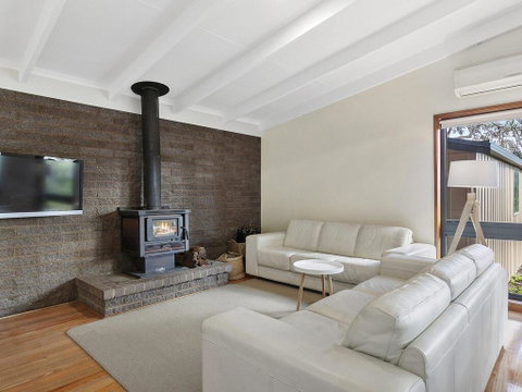 62 BINGLEY PARADE RIVERSEA HOUSE - Accommodation Adelaide 2